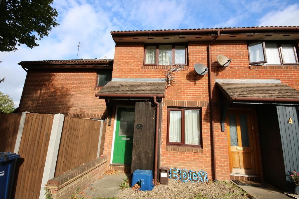 2 bed end terrace house for sale in Trueman Close, Pavillion Way