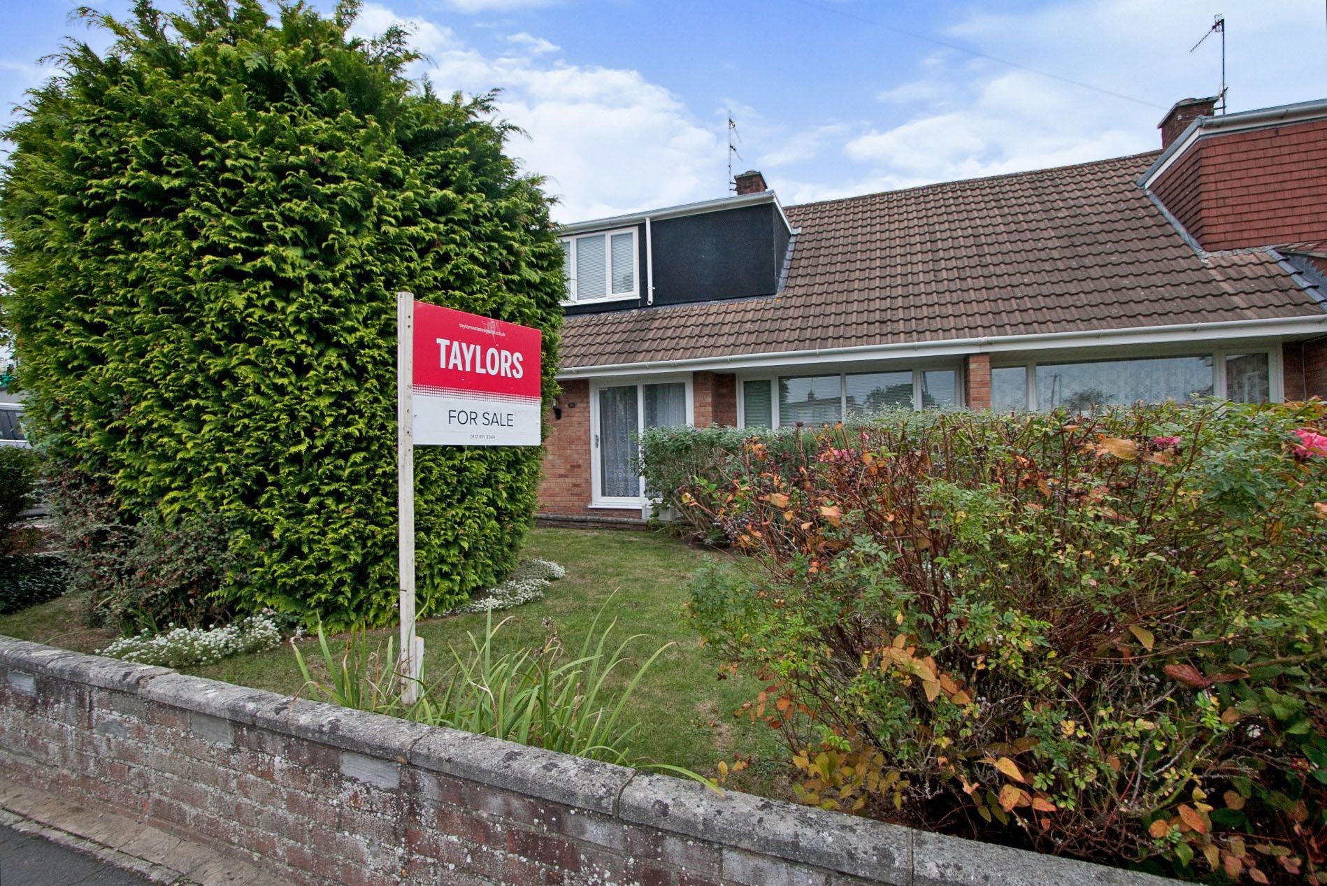 3 bed semidetached house for sale in Kilbirnie Road, Whitchurch