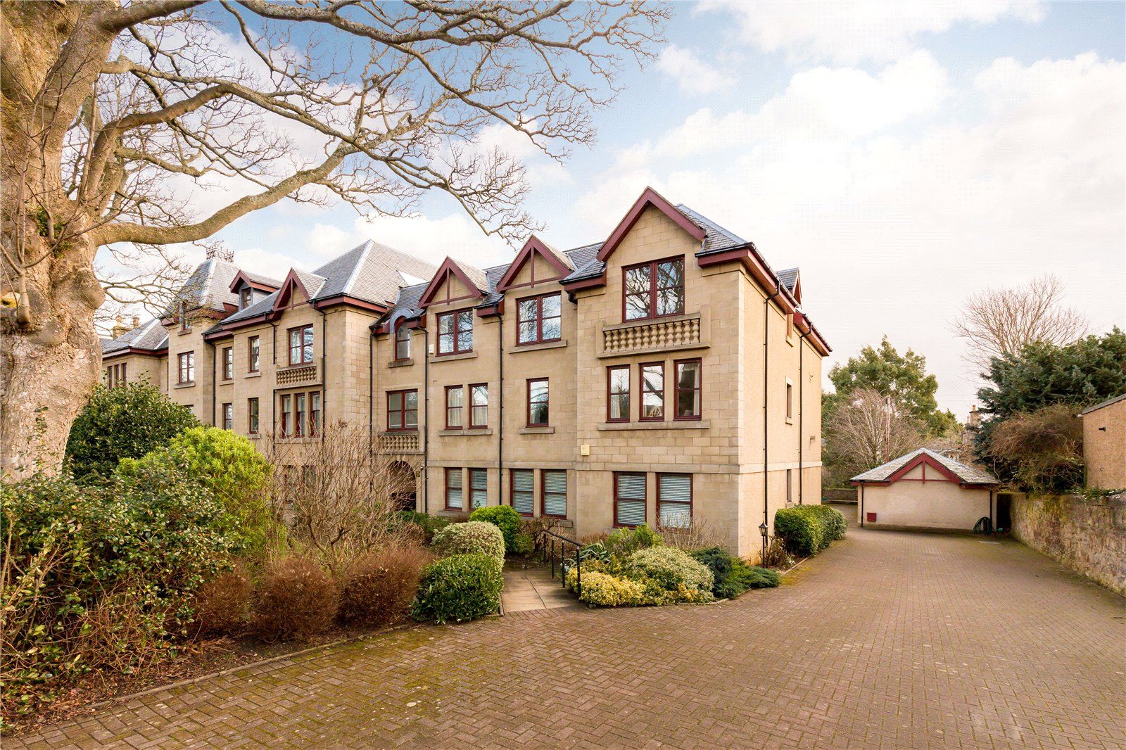 69.1 Grange Loan, Grange, Edinburgh EH9  