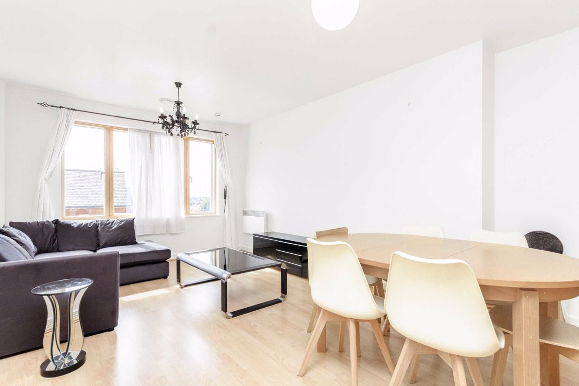 2 bed flat to rent in Drayton Green Road, London W13 Zoopla