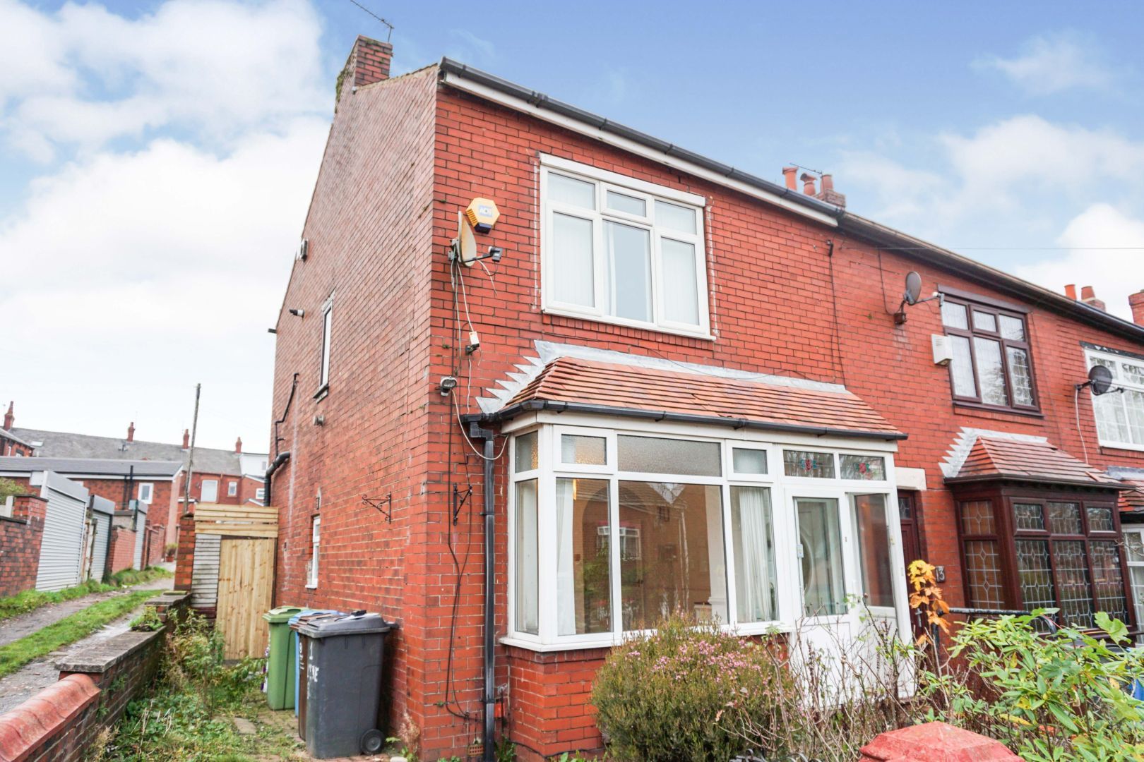 3 bed end terrace house to rent in Lorne Street, Oldham OL8 Zoopla
