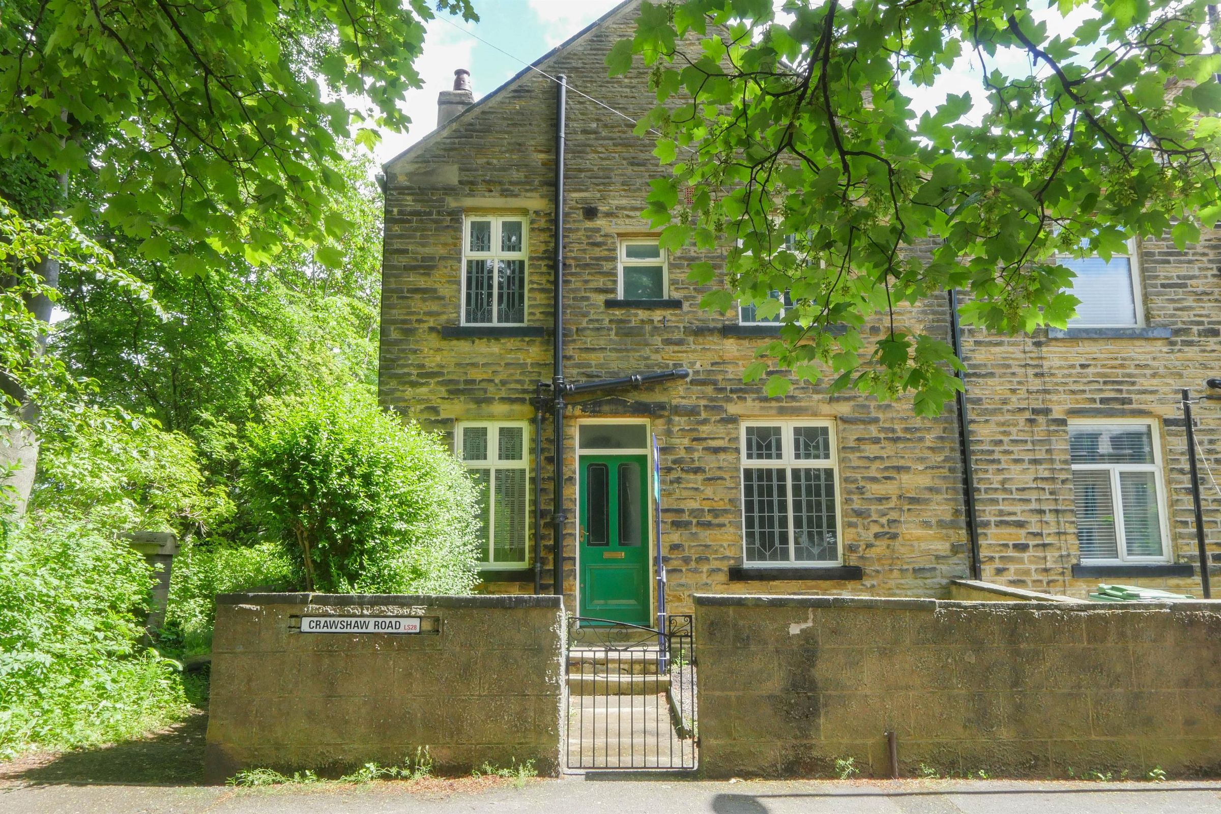 2 bed end terrace house for sale in Crawshaw Road, Pudsey LS28 Zoopla