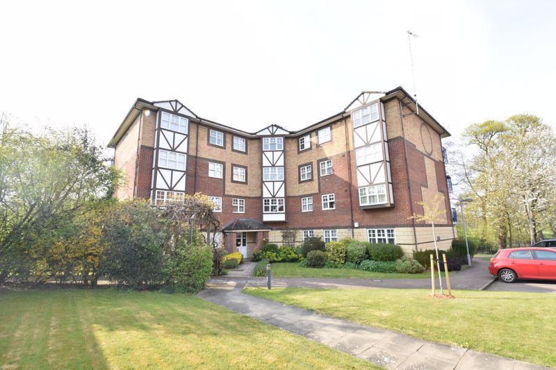Lords Place, Knights Field, Luton LU2  