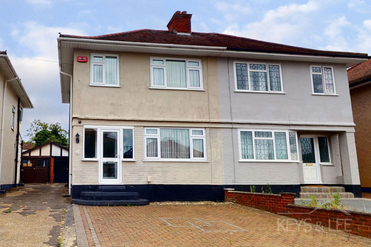 3 bed semidetached house for sale in Sheila Road, Collier Row, Romford