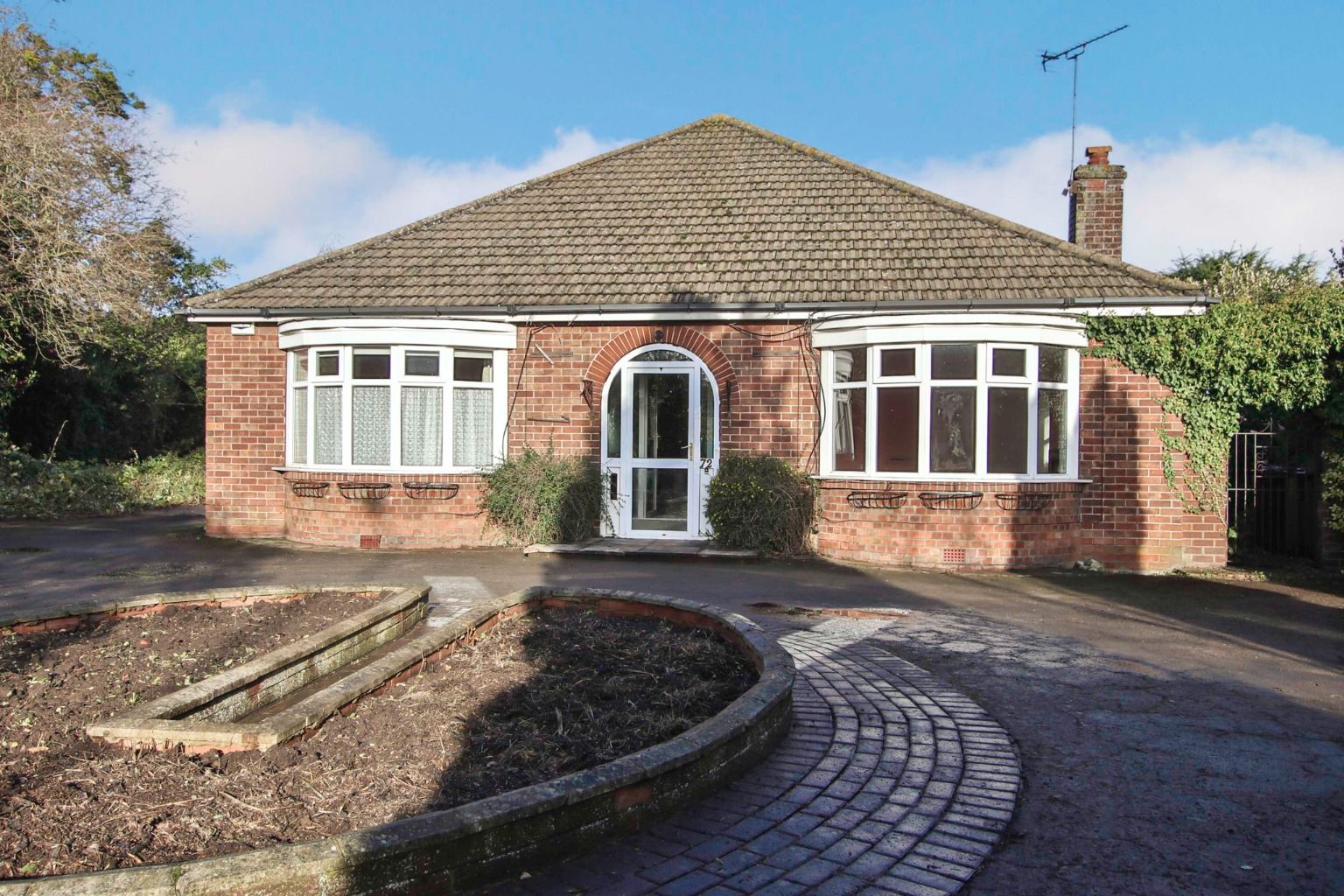 3 bed detached bungalow for sale in Ferriby Road, BartonUponHumber, Lincolnshire DN18 Zoopla