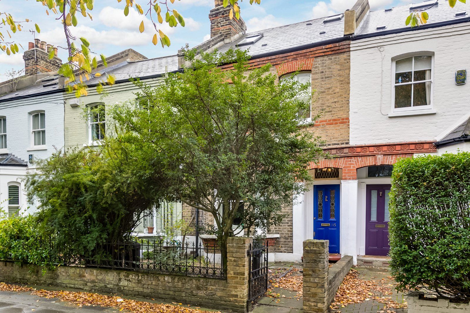 4 bed property for sale in Bolingbroke Grove, Battersea, London SW11