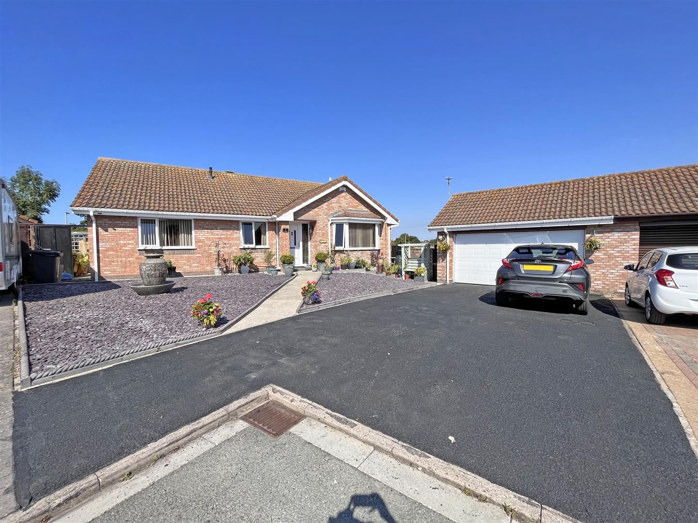 3 bed detached bungalow for sale in Lon Glyd, Belgrano, Abergele, Conwy