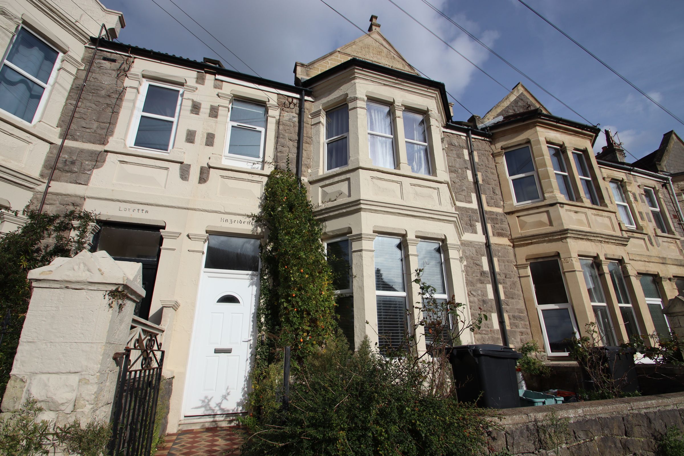 2 bed flat to rent in Dickenson Road, WestonSuperMare BS23 Zoopla