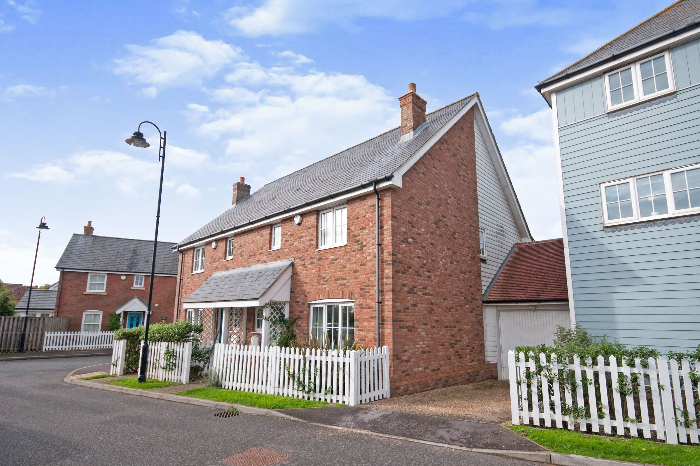 3 bed semidetached house for sale in Whitesand Drive, Camber, Rye