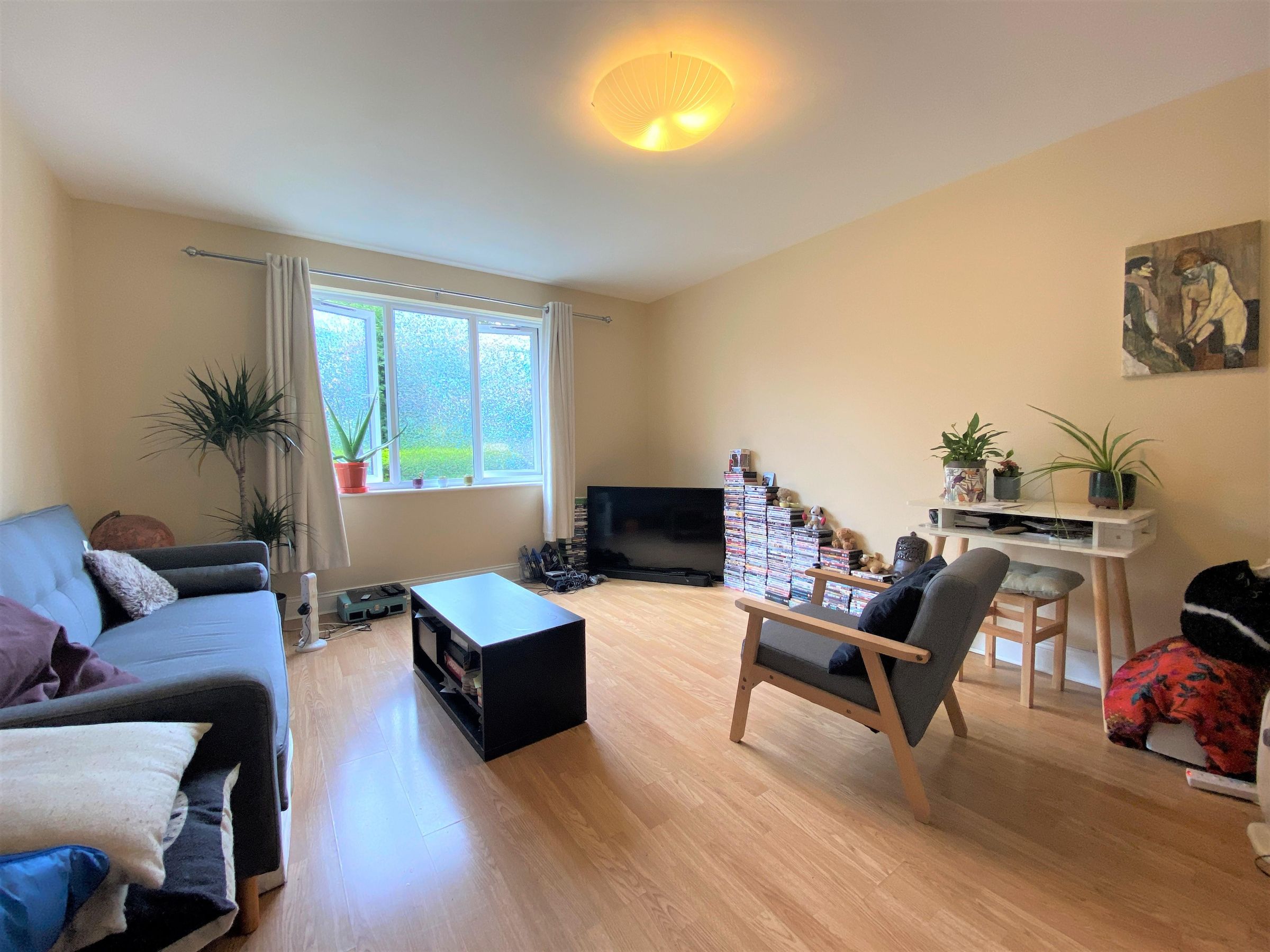 2 bed flat to rent in Church Road, Mitcham CR4 Zoopla