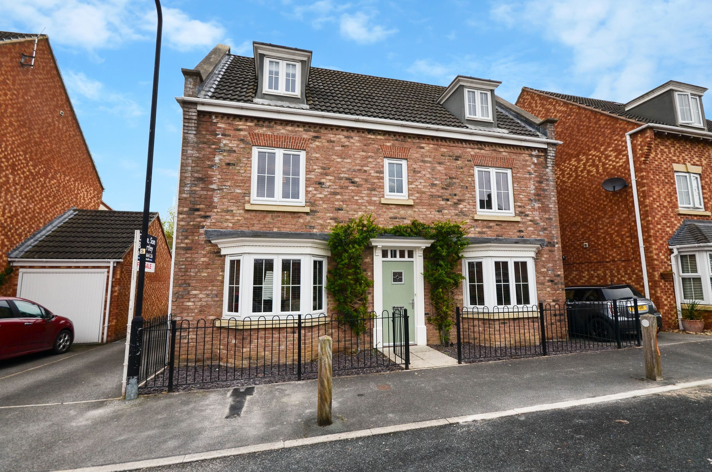 Florin Drive, Knaresborough, North Yorkshire HG5  