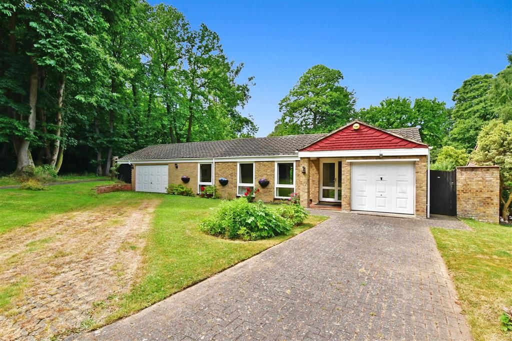 4 bed detached bungalow for sale in The Gallops, Vigo, Kent DA13 Zoopla