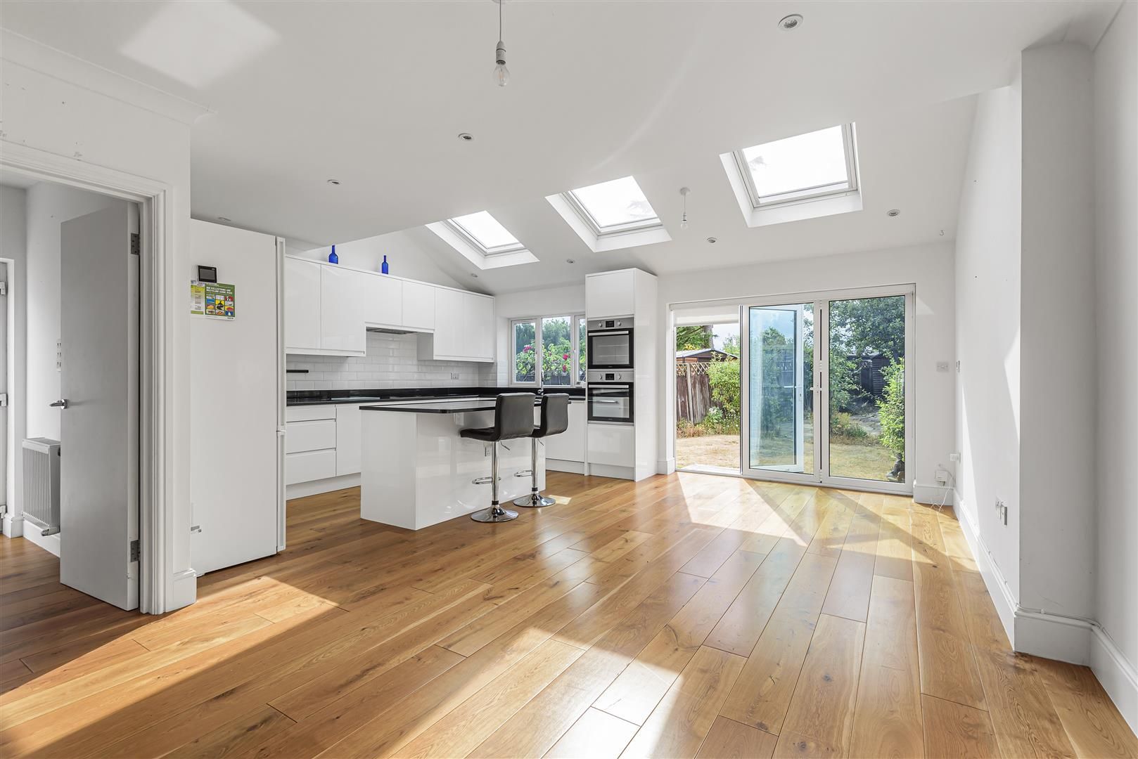 4 bed semidetached house for sale in Clandon Close, Stoneleigh, Epsom