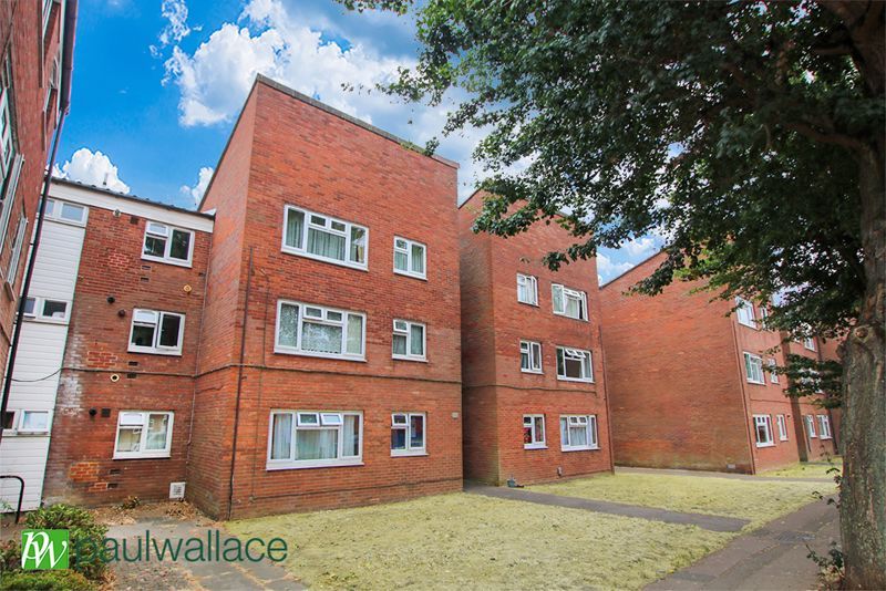 2 bed flat for sale in Rowan Drive, Broxbourne EN10 Zoopla