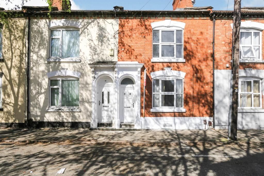 2 bed property to rent in Hunter Street, Northampton NN1 Zoopla