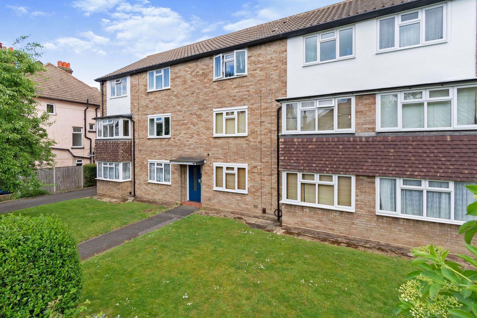 2 bed flat for sale in 28 St. James Road, Sutton SM1 Zoopla