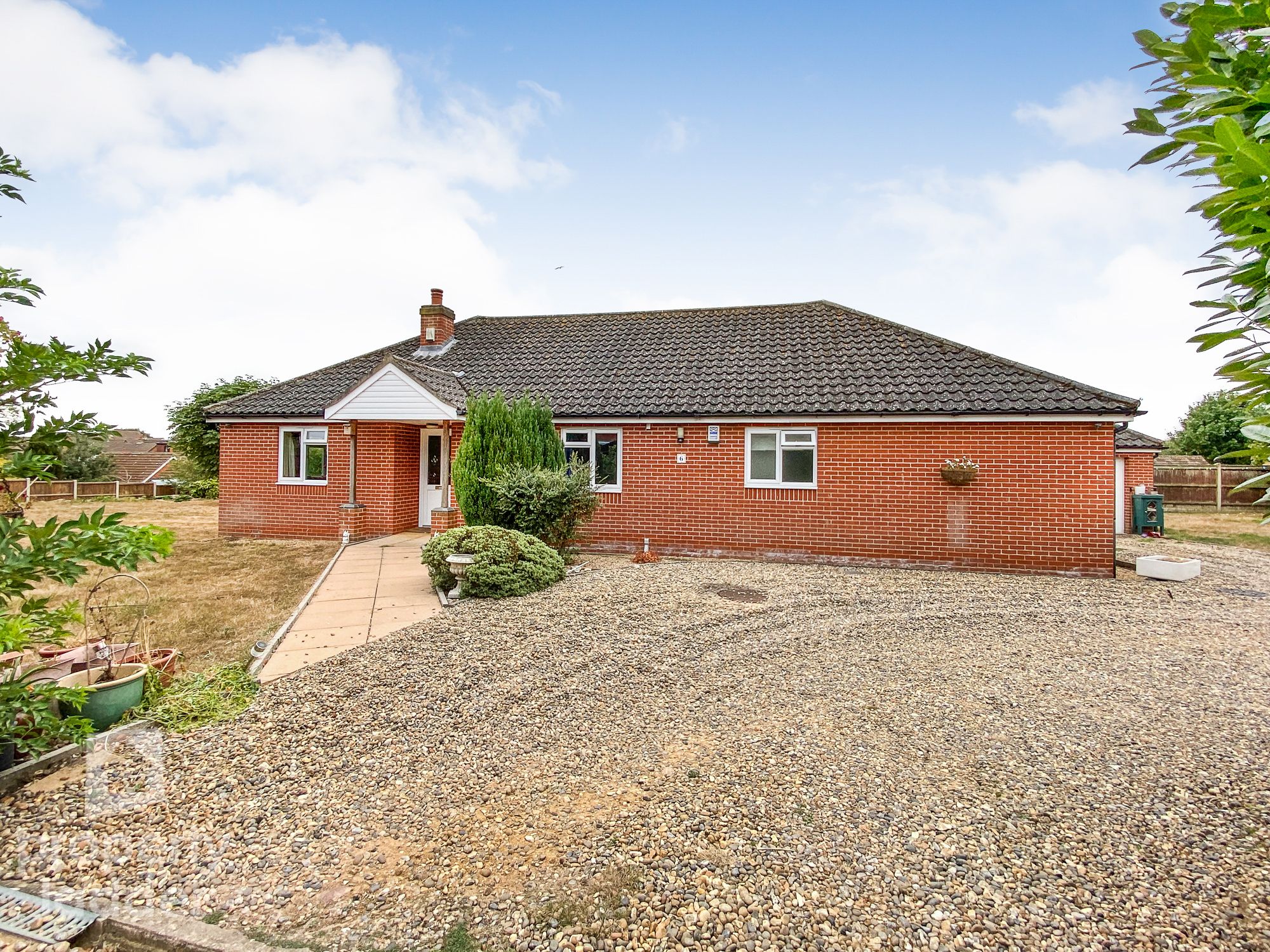3 bed detached bungalow for sale in Park Road, Spixworth, Norwich NR10 Zoopla