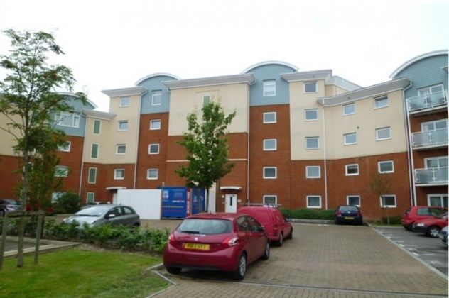 Burlescombe House, Earlswood, Surrey RH1  