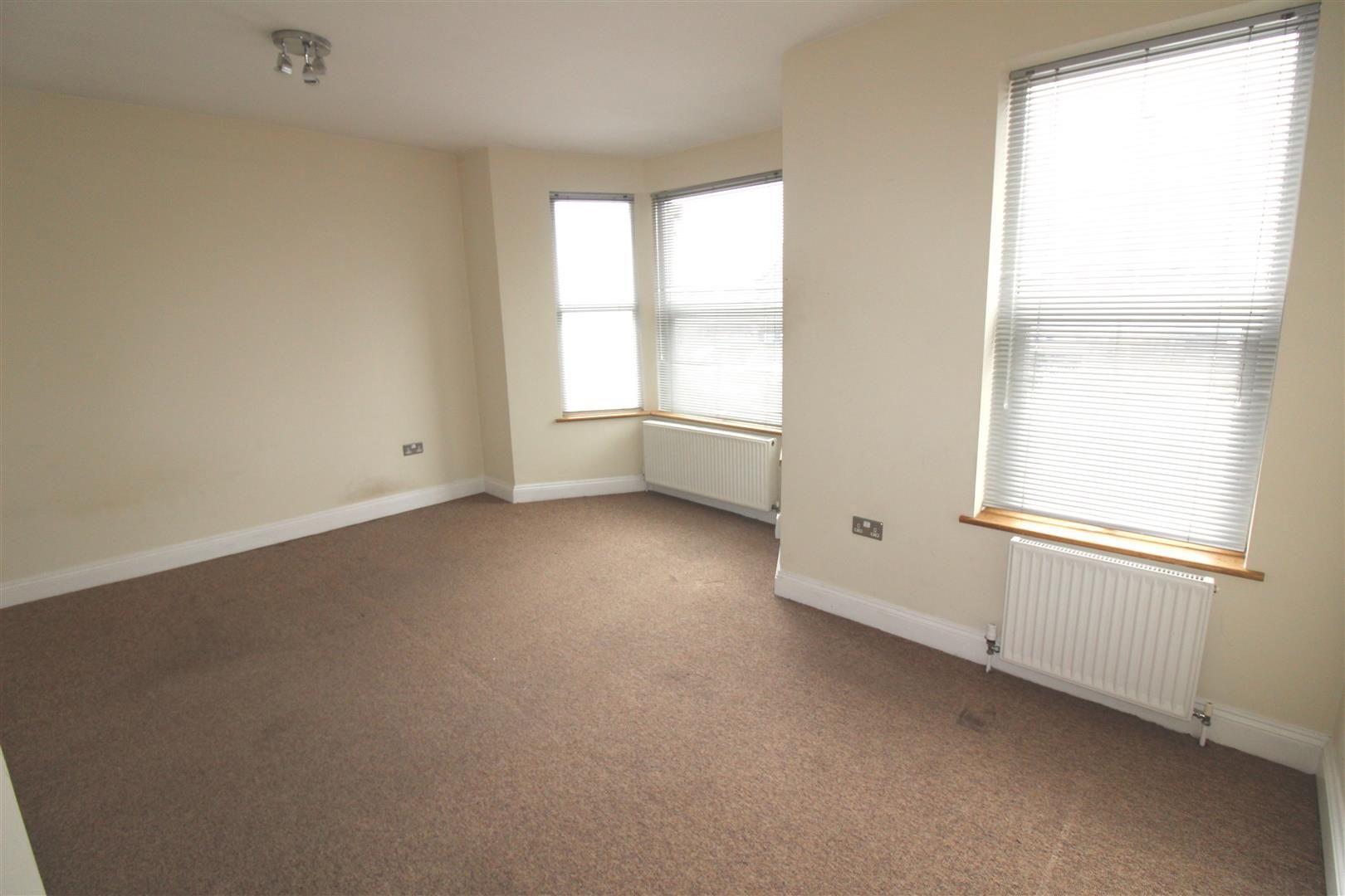 Studio to rent in High Road, Goodmayes, Ilford IG3 Zoopla