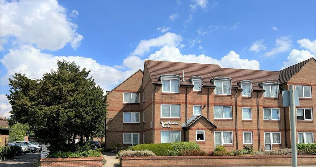 1 bed flat to rent in Beehive Lane, Ilford IG4 Zoopla