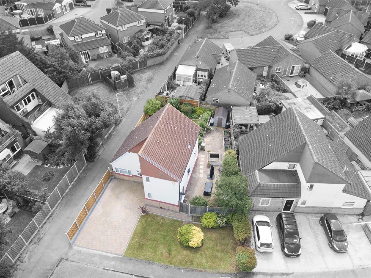 4 bed detached house for sale in Brackley Crescent, Basildon SS13 Zoopla