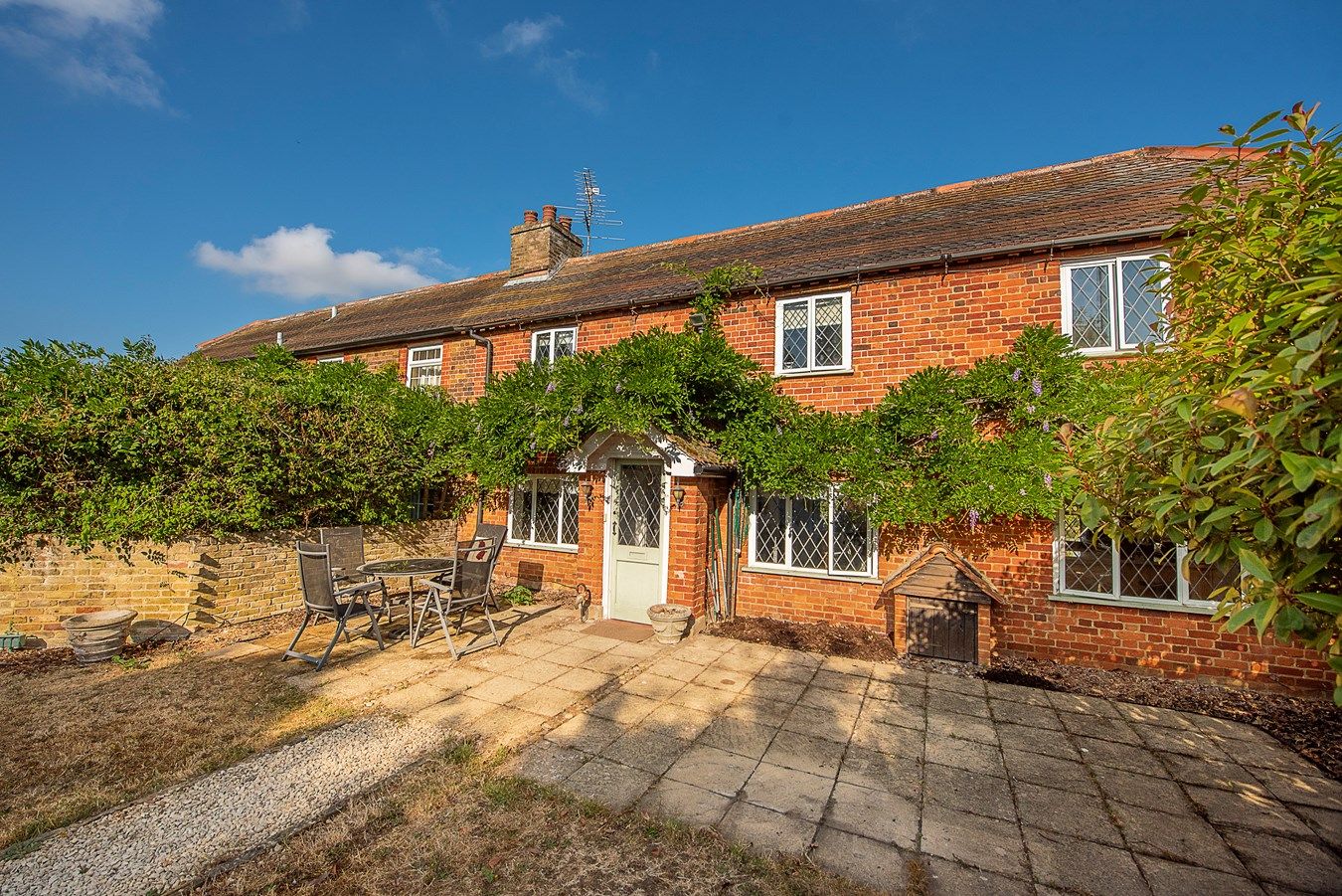 3 bed semidetached house for sale in Walton Lane, Shepperton TW17 Zoopla
