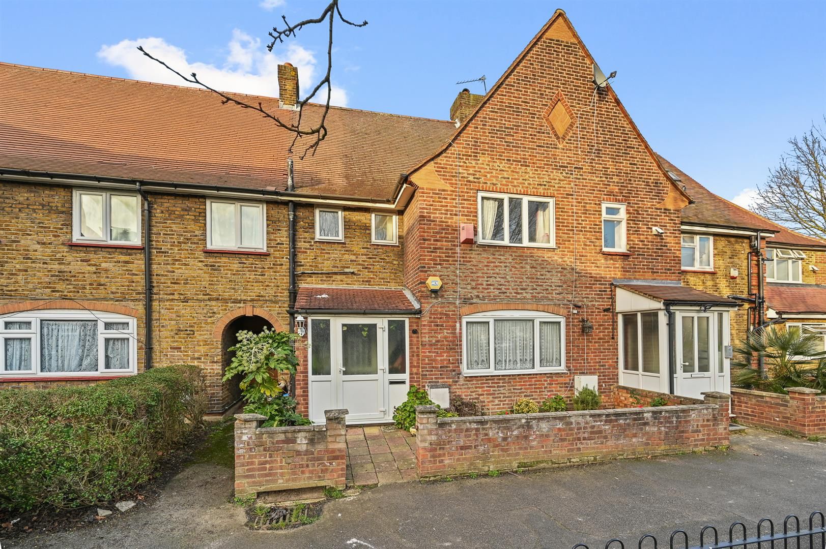 3 bed property for sale in Old Oak Common Lane, London W3 Zoopla