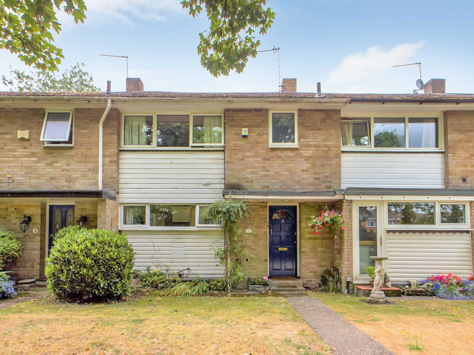 3 bed terraced house for sale in Riverside, Bourne End SL8 Zoopla