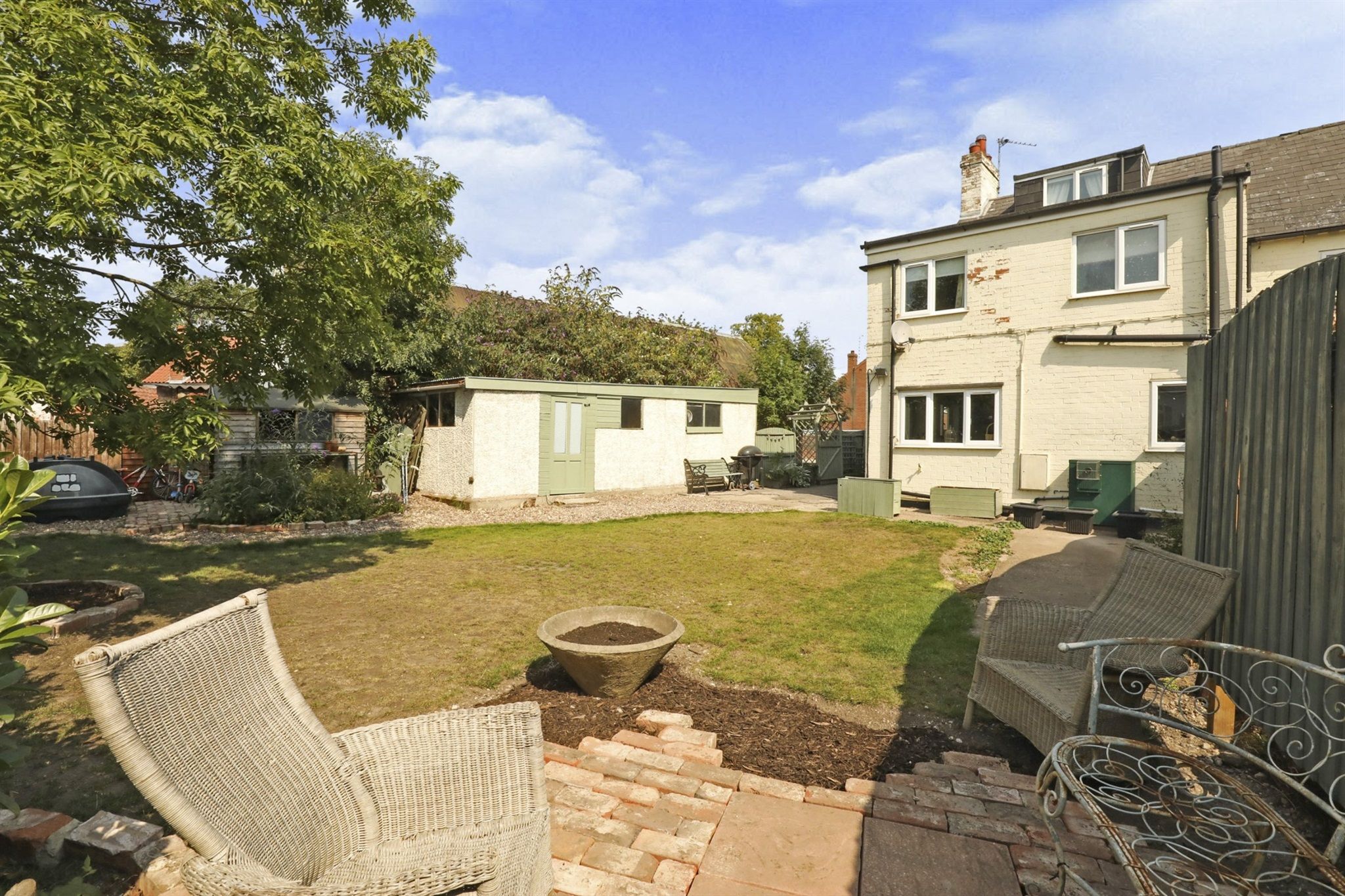 3 bed end terrace house for sale in Main Street, DunhamOnTrent