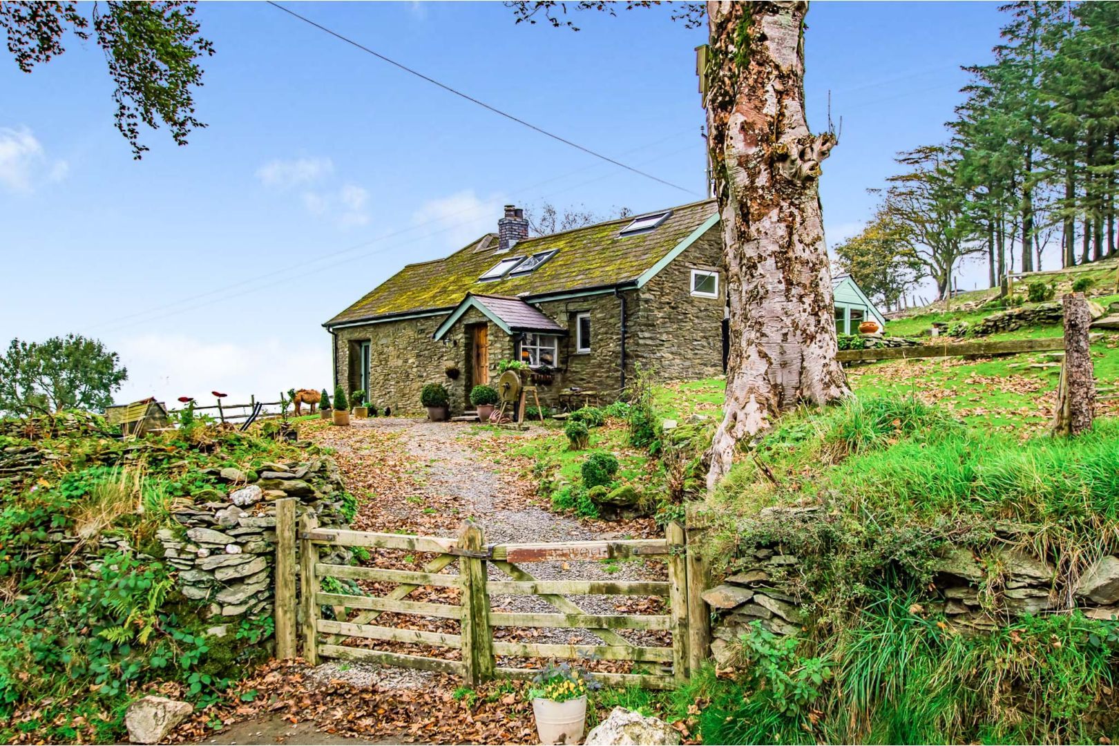 4 bed detached house for sale in Llanddewi Brefi, Tregaron SY25 Zoopla