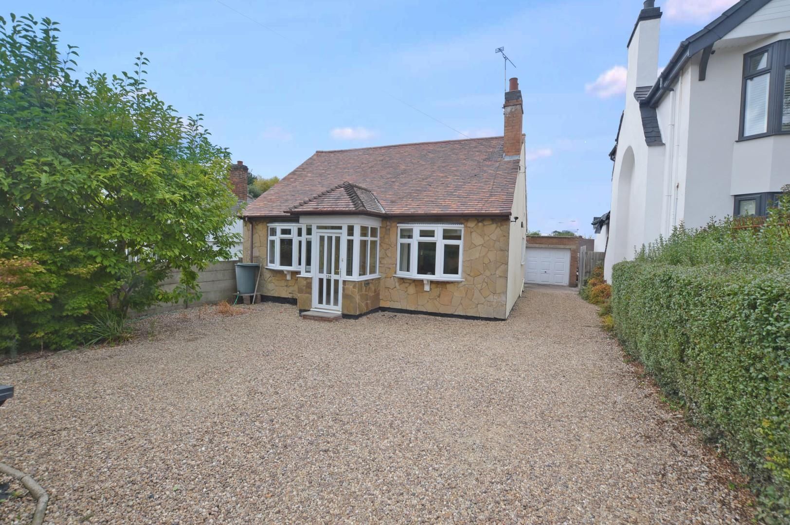 2 bed detached bungalow for sale in Dunchurch Road, Rugby CV22 Zoopla