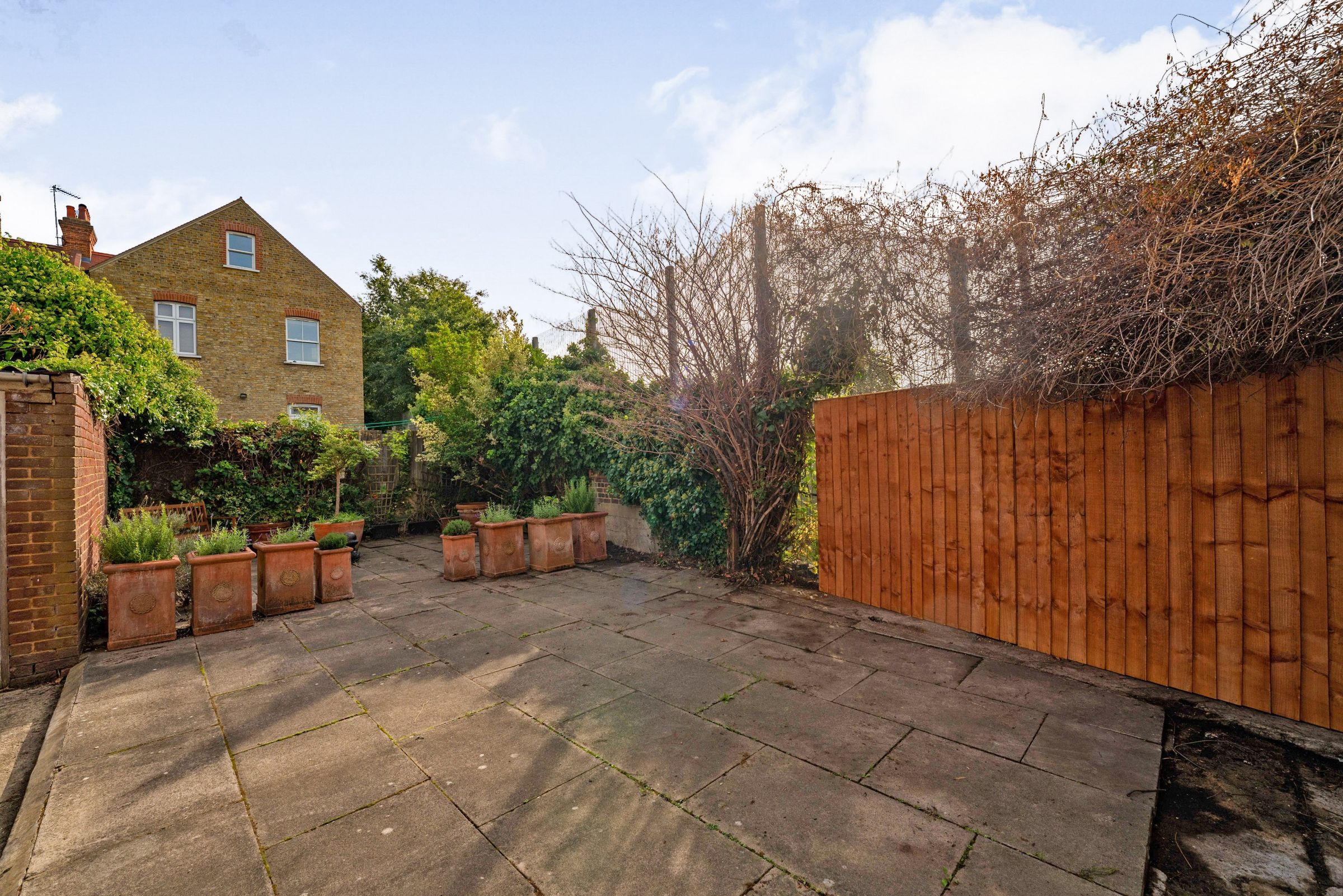 1 bed flat for sale in Granville Gardens, London W5 Zoopla