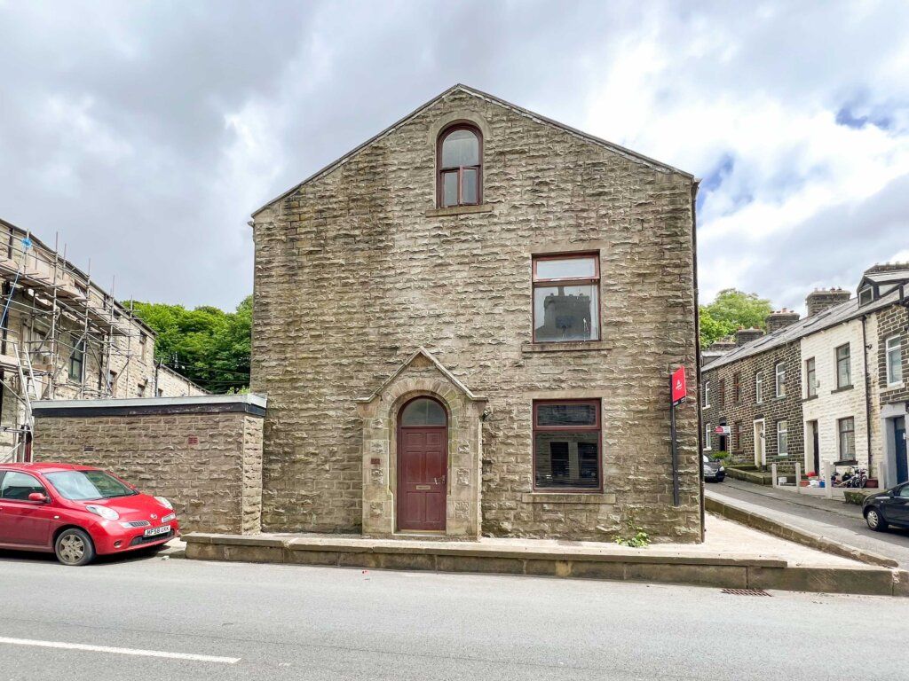 3 bed end terrace house for sale in Burnley Road East, Whitewell Bottom