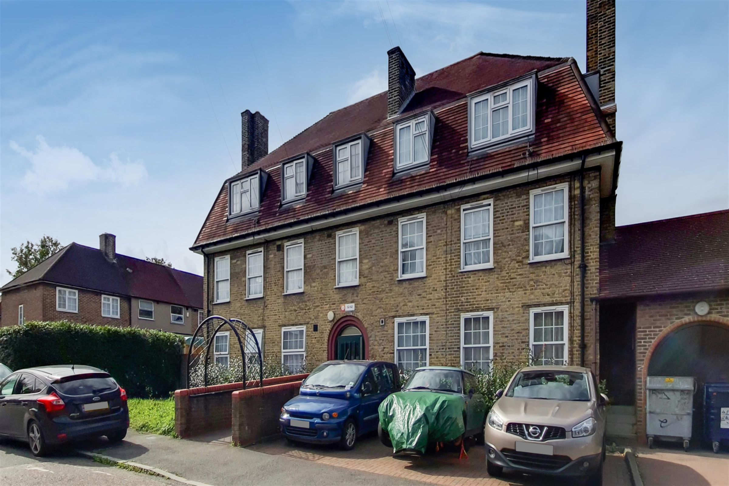 3 bed flat to rent in Gilton Road, Catford SE6 Zoopla