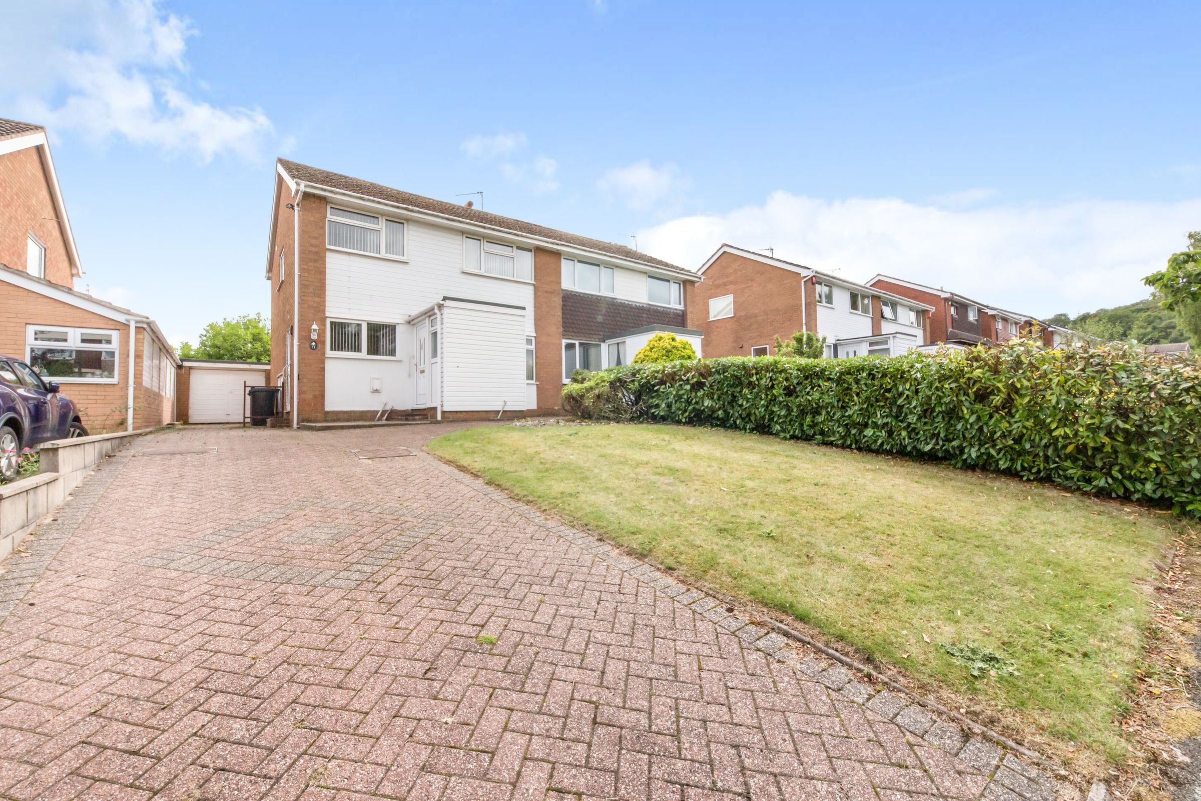3 bed semidetached house for sale in Paris Avenue, Newcastle ST5 Zoopla