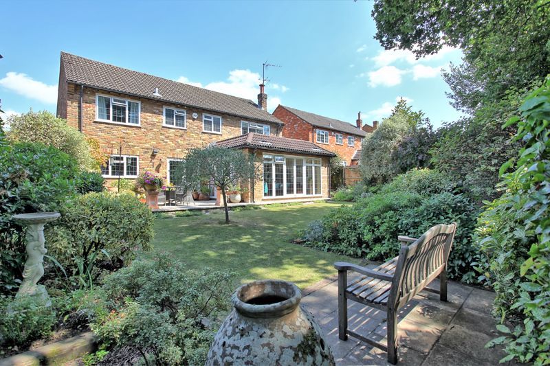 4 bed detached house for sale in The Brow, Chalfont St. Giles HP8 Zoopla
