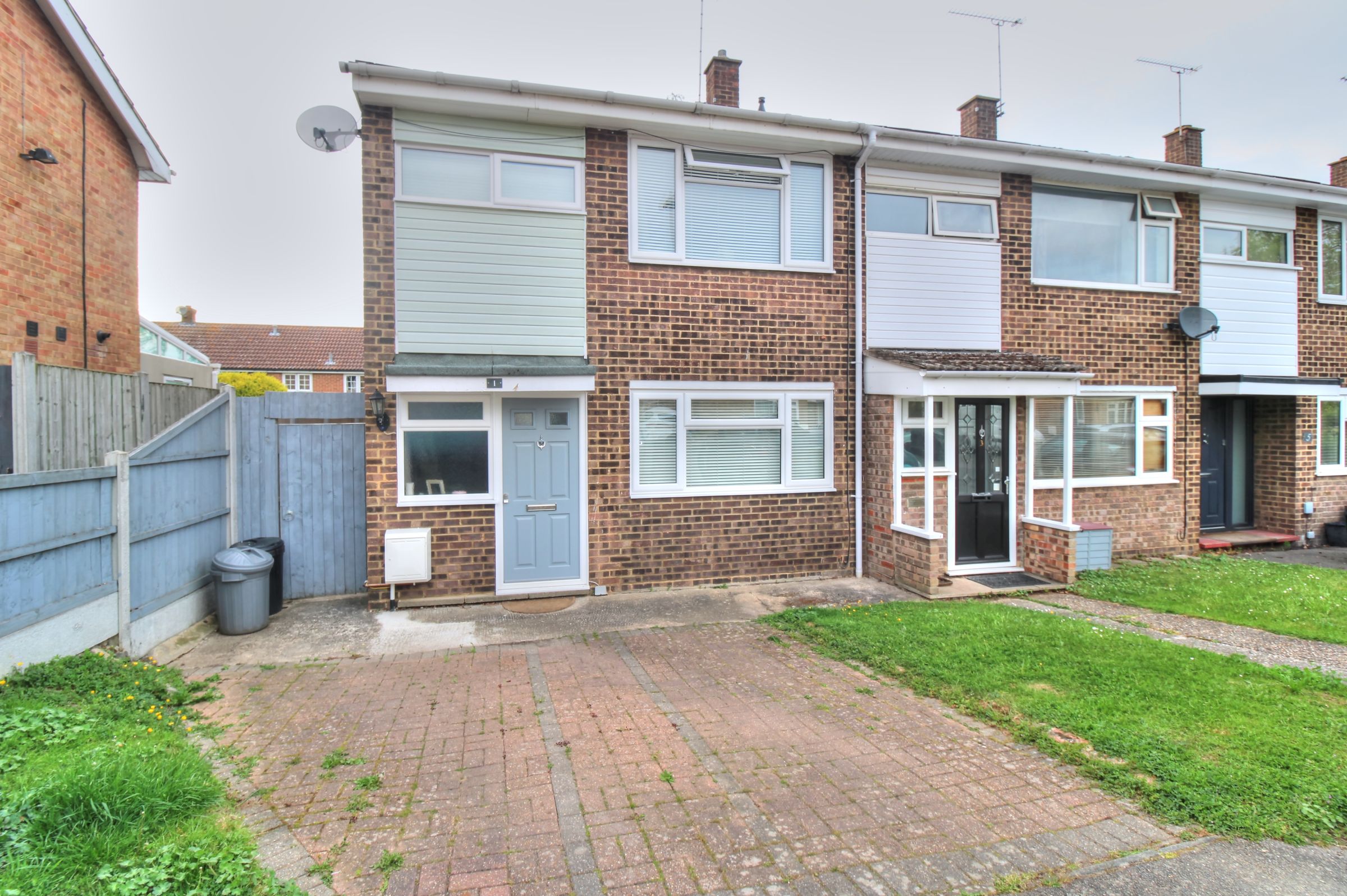 3 bed terraced house for sale in Glencree, Billericay CM11 Zoopla
