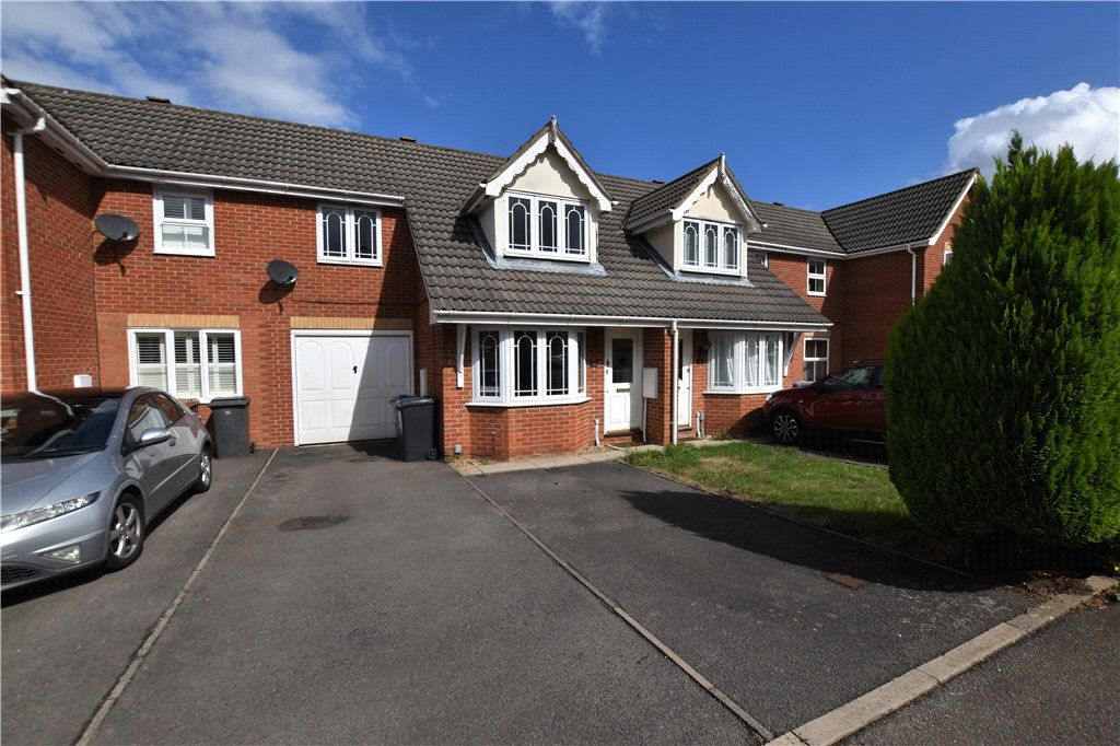 3 bed terraced house for sale in Marguerite Way, Stortford