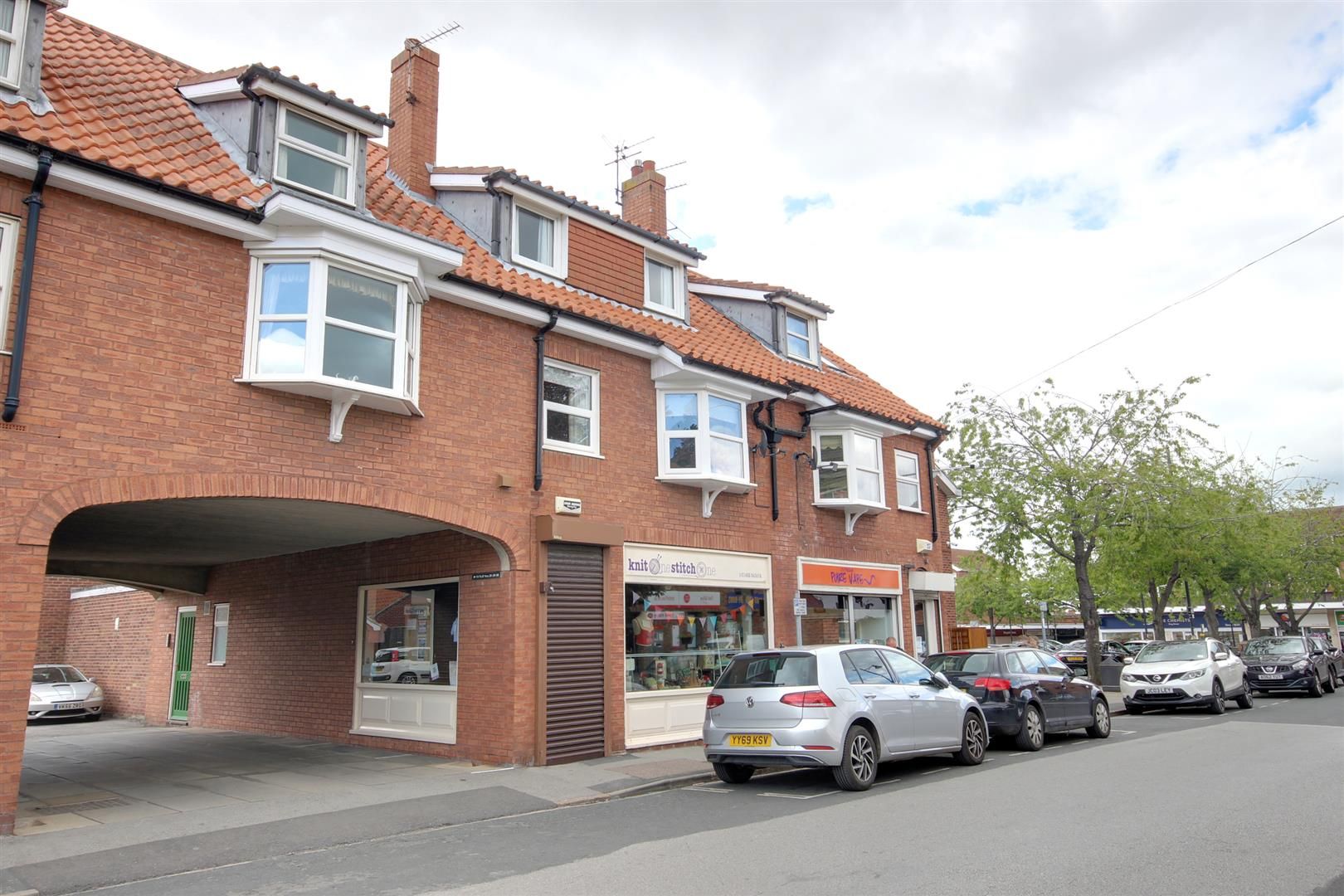 2 bed flat for sale in Regents Court, Finkle Street, Cottingham HU16 Zoopla