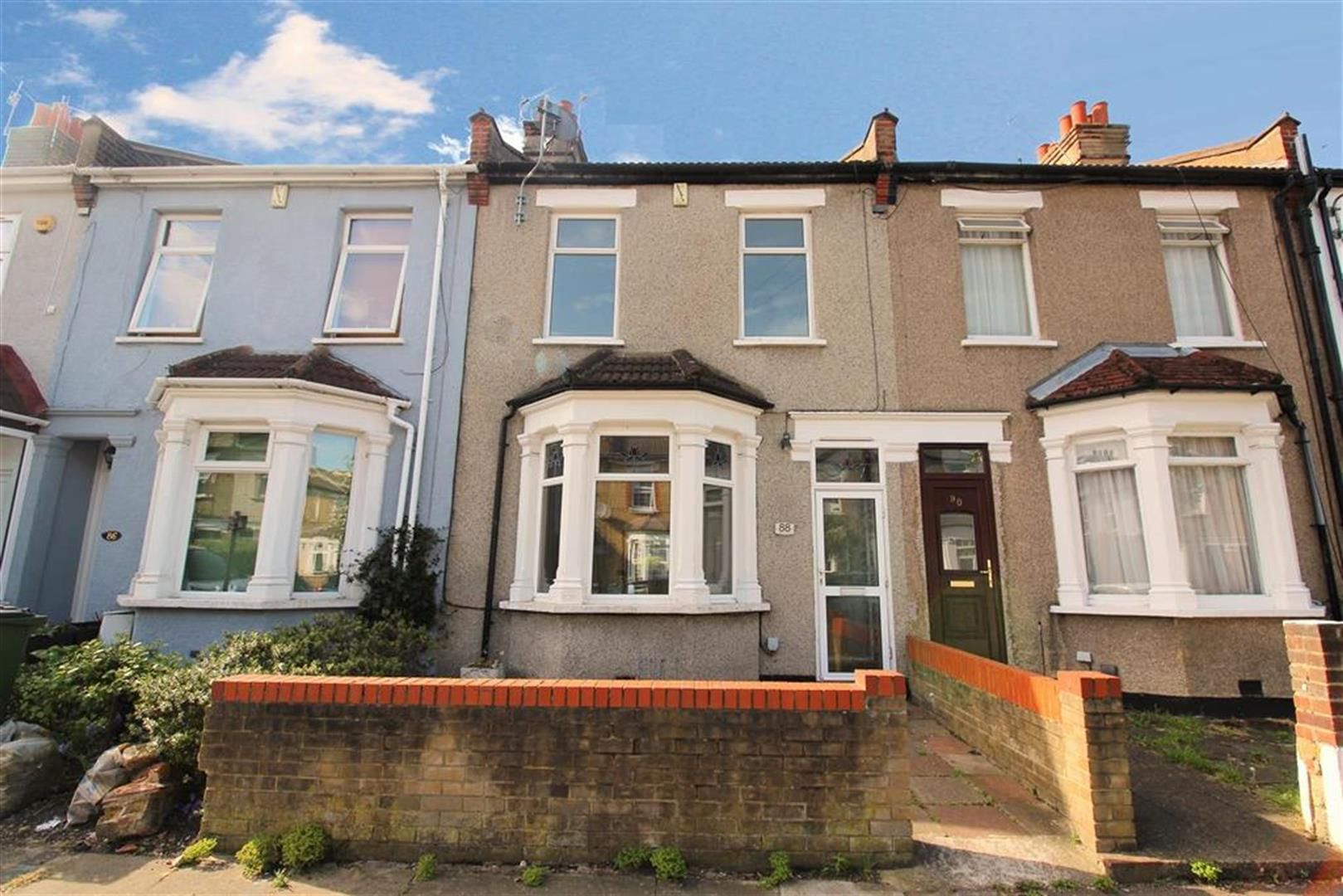 3 bed terraced house to rent in Abbey Grove, Abbeywood, London SE2 Zoopla