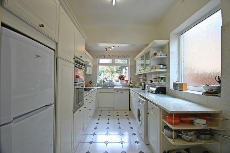 3 bed semidetached house for sale in Farley Hill, Luton LU1 Zoopla