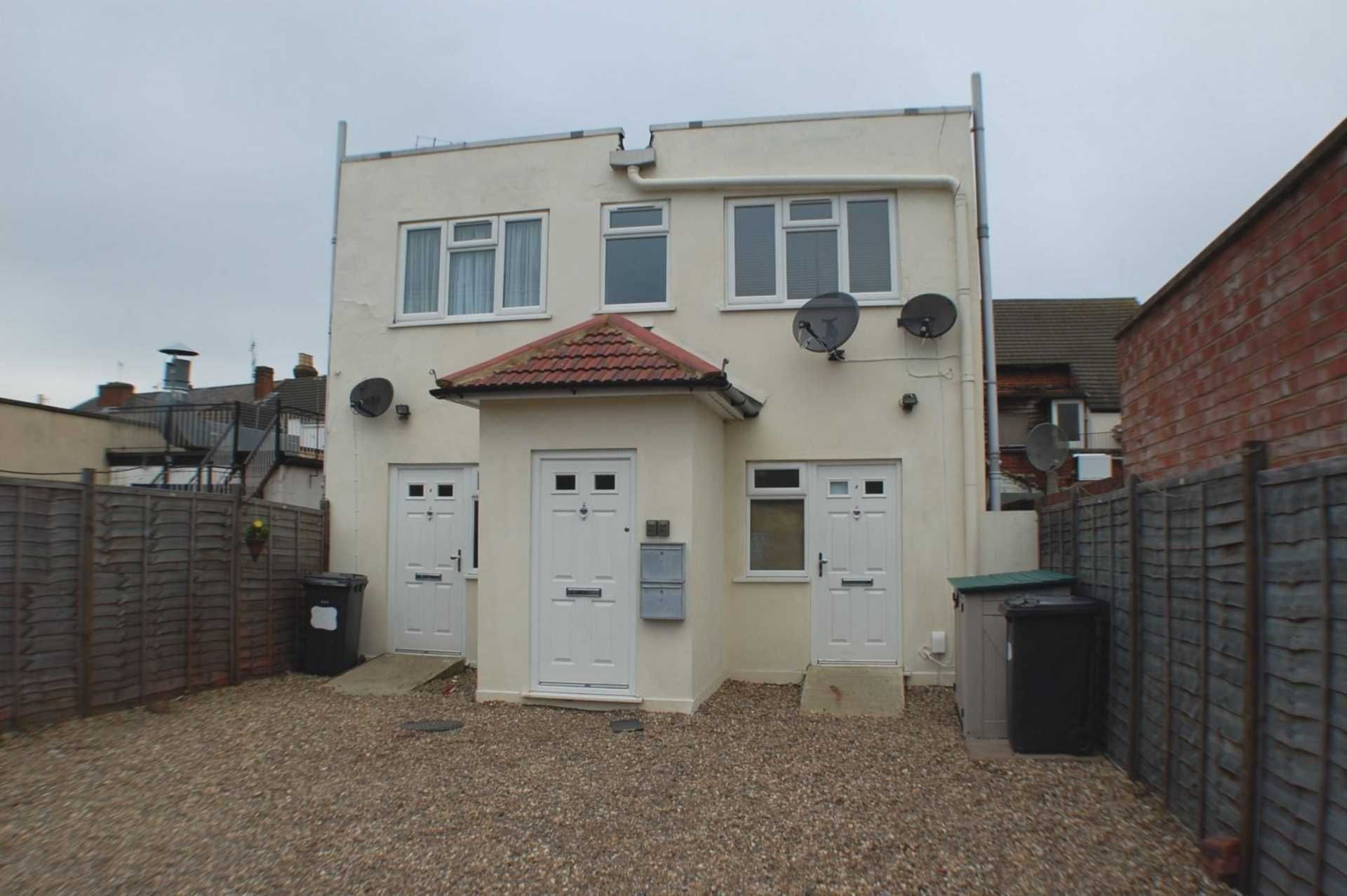 1 bed flat for sale in Crockford Park Road, Addlestone KT15 Zoopla