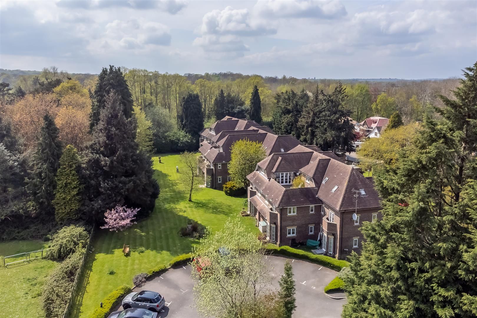 2 bed flat for sale in Babylon Lane, Lower Kingswood, Tadworth KT20 Zoopla