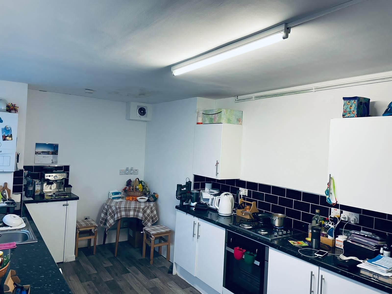 Room to rent in Thorpe Lea Road, Egham TW20 Zoopla