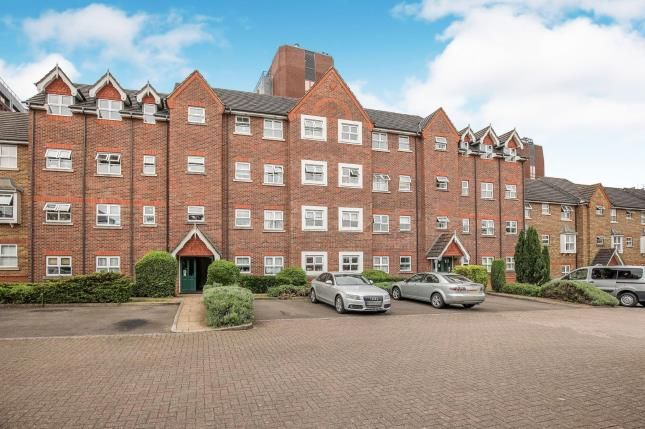 Burleigh Gardens Woking Surrey GU21