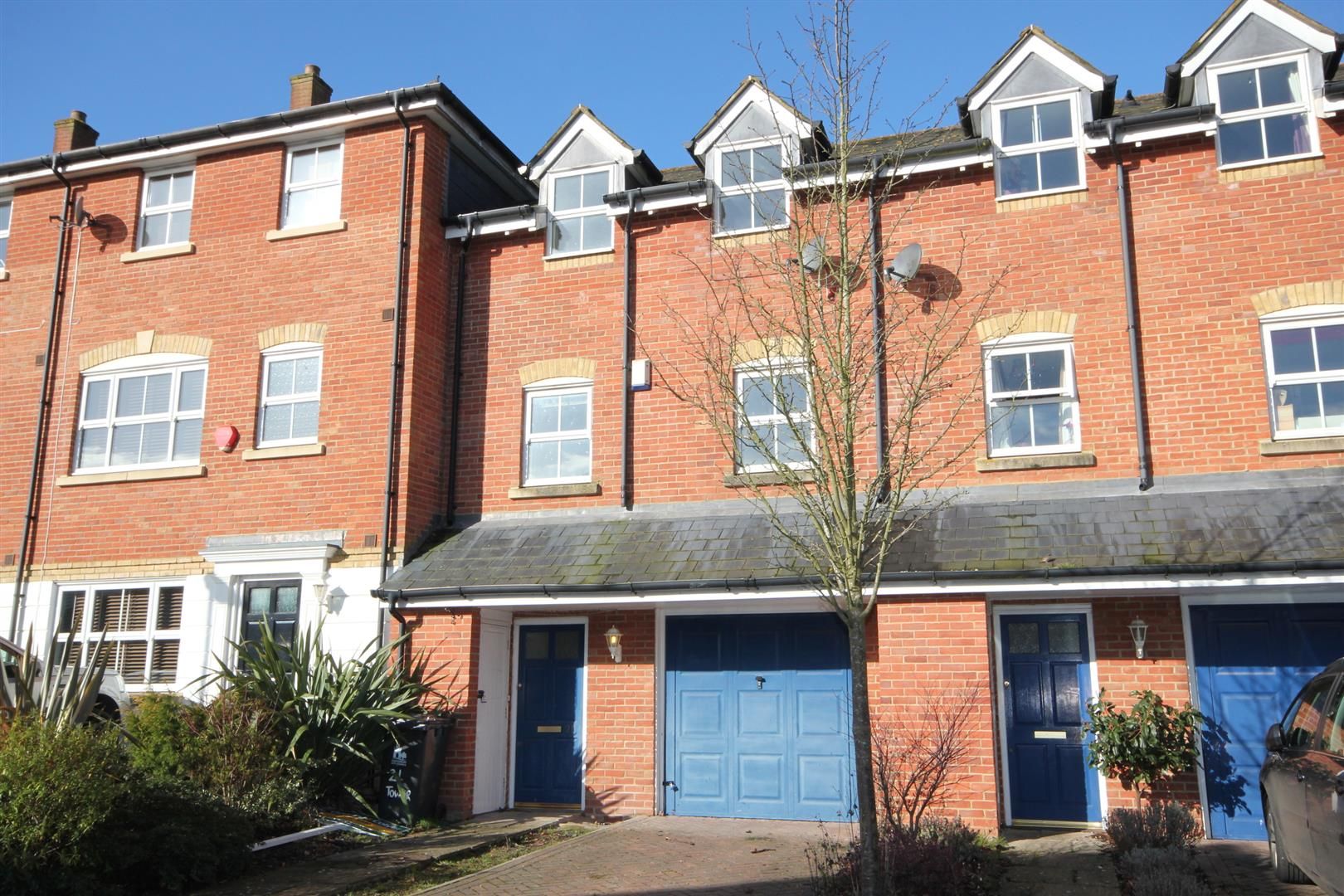 4 bed property to rent in Tower View, Chartham, Canterbury CT4 Zoopla