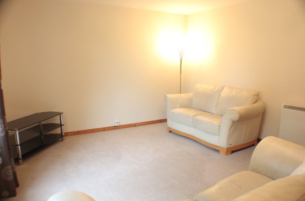 2 bed flat to rent in Taylor Green, Livingston EH54 Zoopla