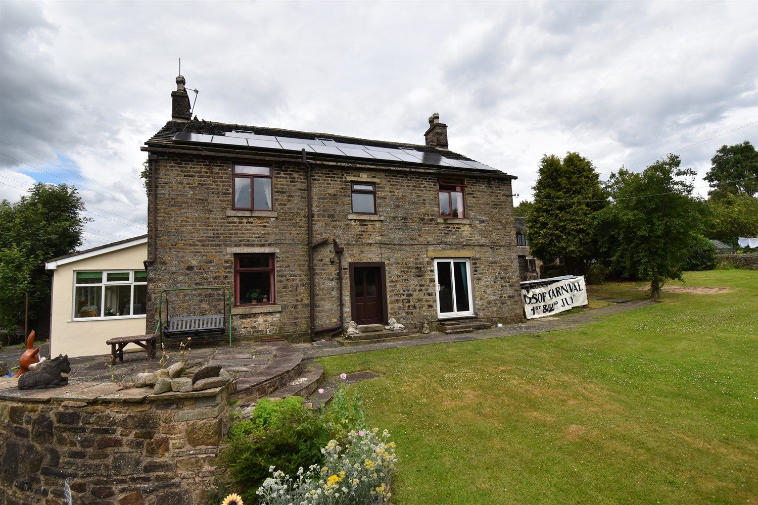 5 bed detached house for sale in Woodseats Lane, Charlesworth, Glossop SK13 Zoopla
