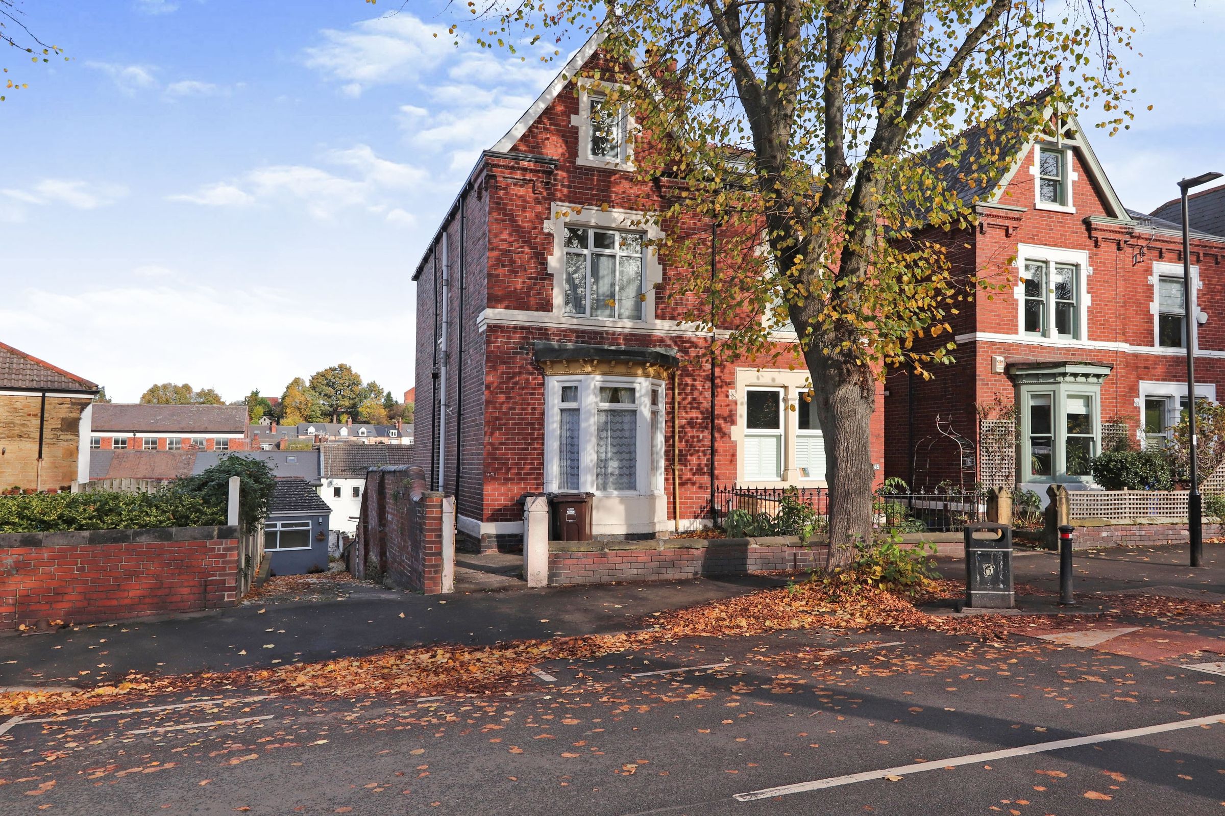 4 bed semidetached house for sale in Meersbrook Park Road, Sheffield