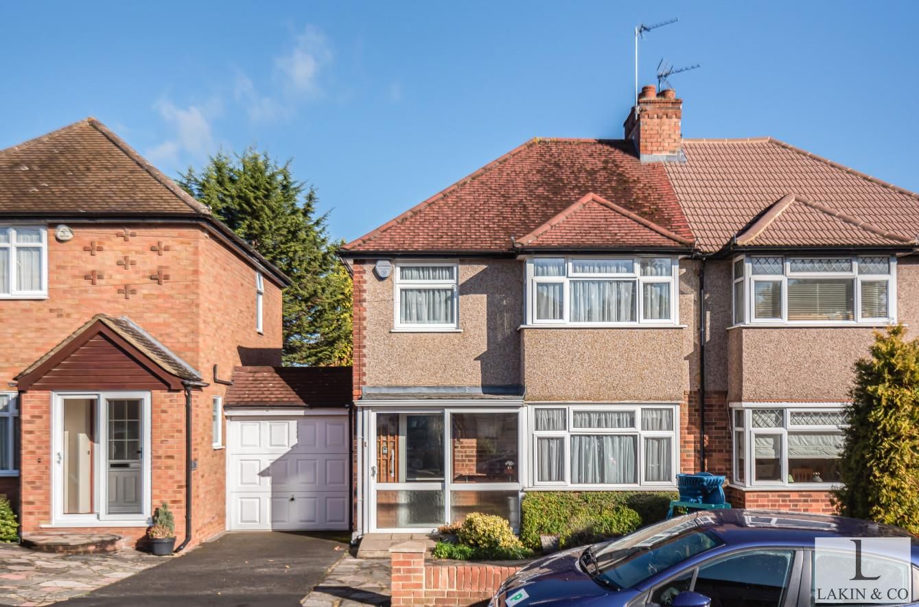 3 bed semidetached house for sale in Harvey Road, Hillingdon, Uxbridge